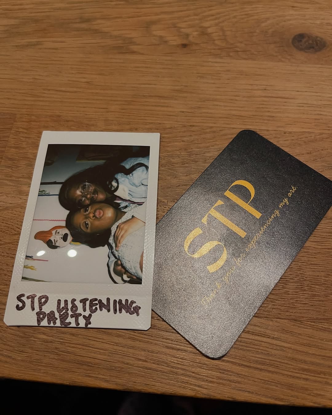 Work by II, Colorista, in Londres