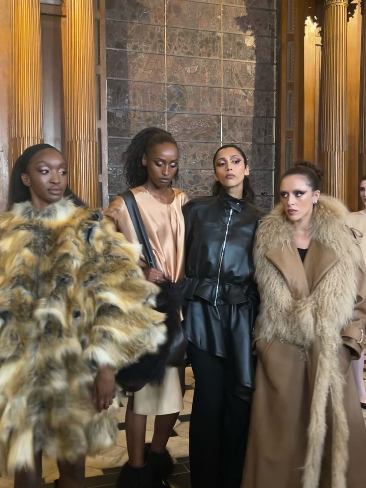 Work by Narinder, Model, in Londen