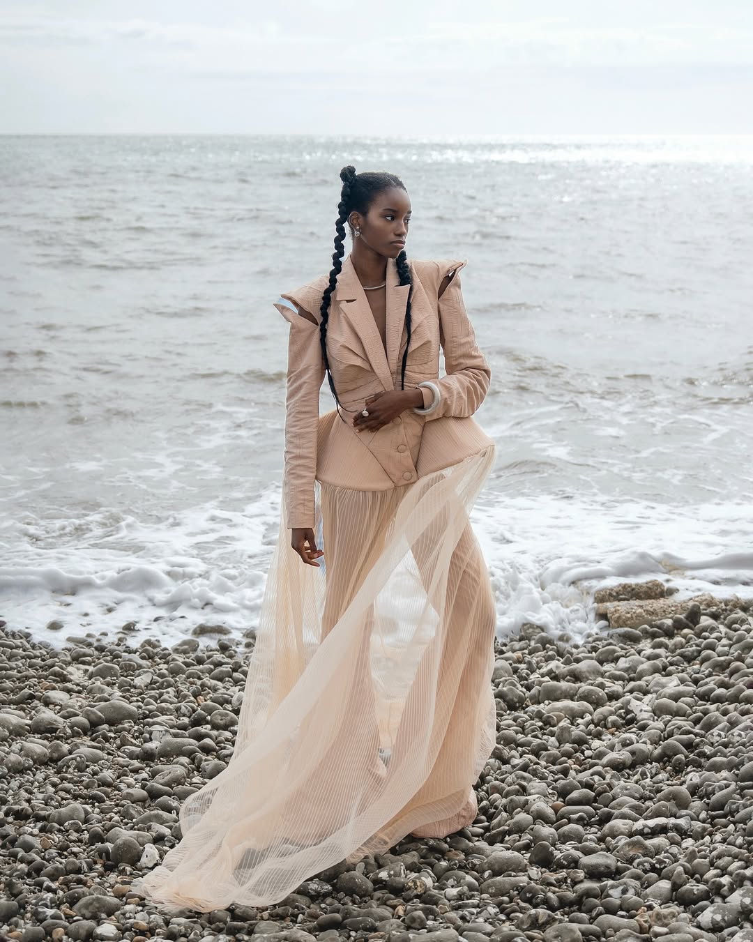 Work by SYDNEY SILVER🌙, Modelo, in Londres