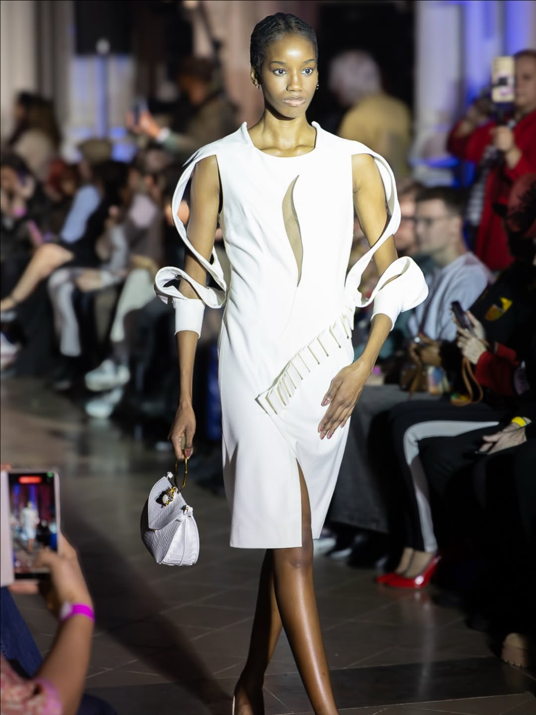 Work by SYDNEY SILVER🌙, Modelo, in Londres