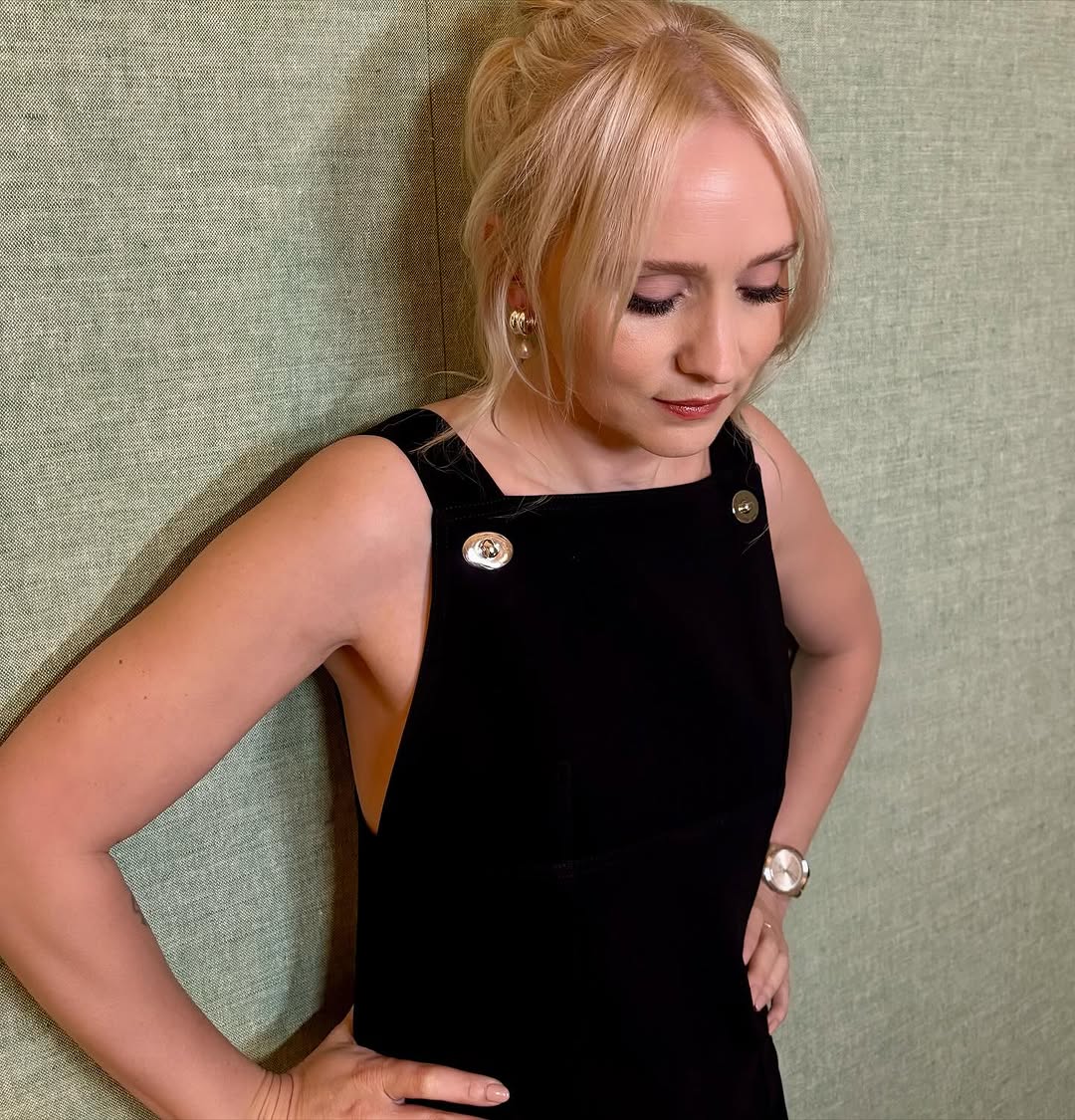 Work by Rebecca Richards - Makeup Artist, Estilista de Cabello, in Londres