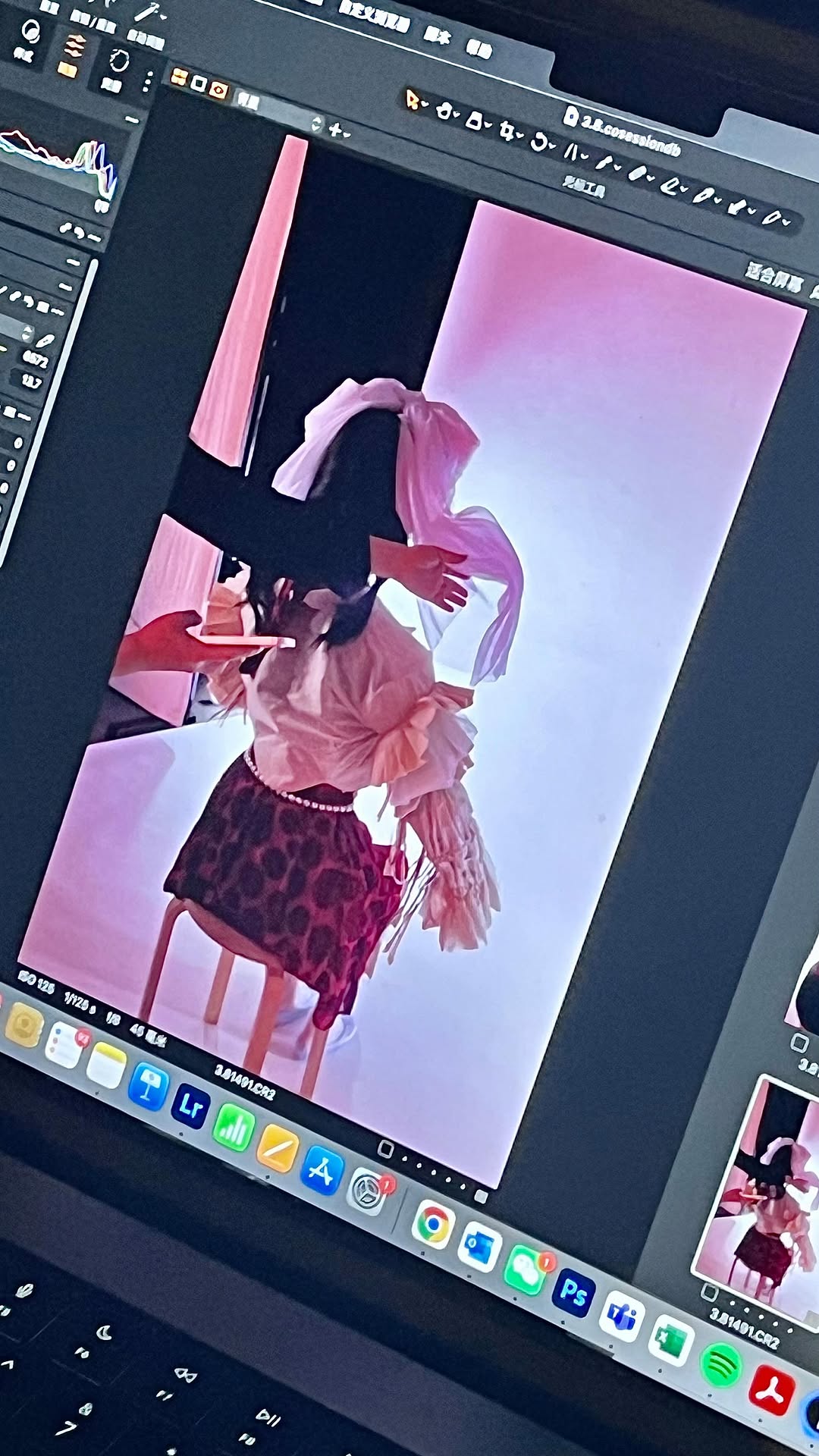 Work by clara🐈⬛, Creatief Directeur, in Londen