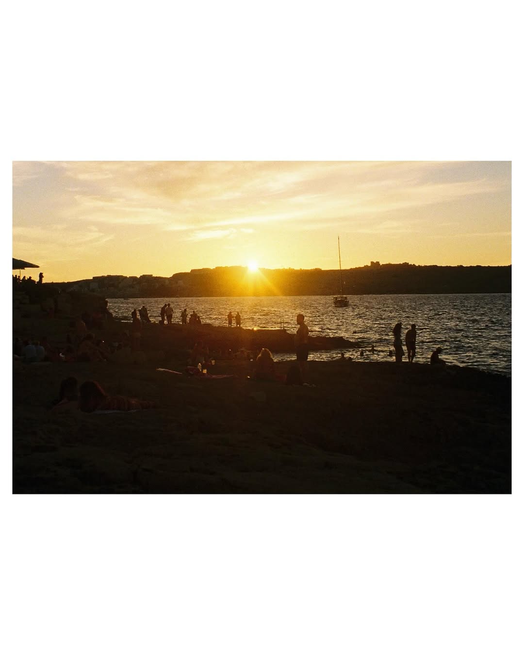 Work by Rhea Spencer-Newell, Fotógrafo, in Londres