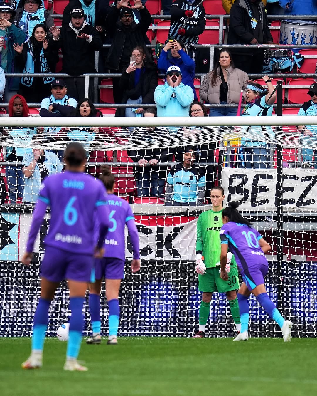 Work by Joshua Guerra, Videograaf, in New York