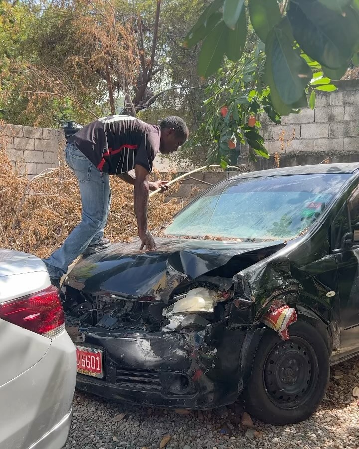 Work by Tonique Adacia, Artista, in Londres