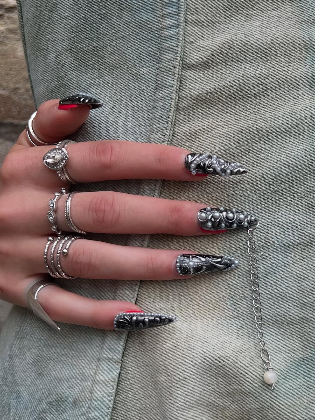 Work by Scarlet Thomas, Diseñador de Moda, in Londres