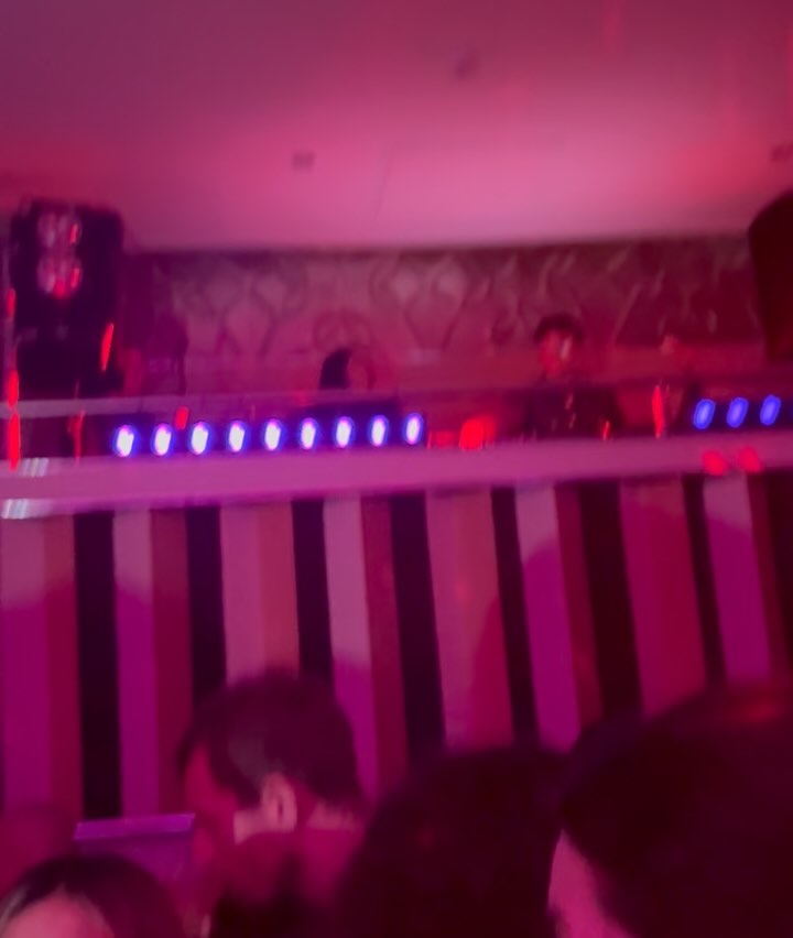 Work by JESSICA SKEETE-CROSS, Director Creativo, in Londres