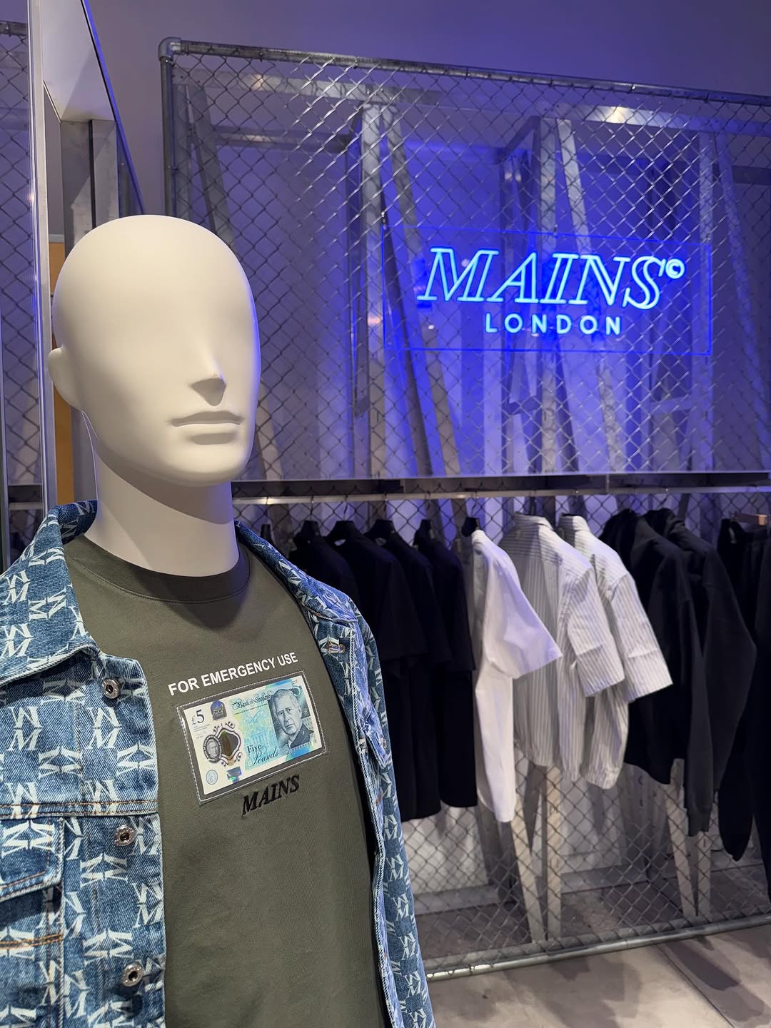 Work by Big Smoke, Director Creativo, in Londres