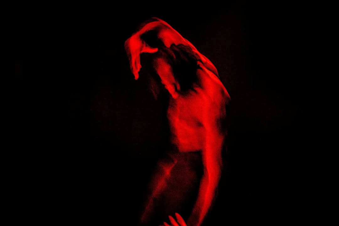 Work by Akin Sofowora, Fotograaf, in Londen