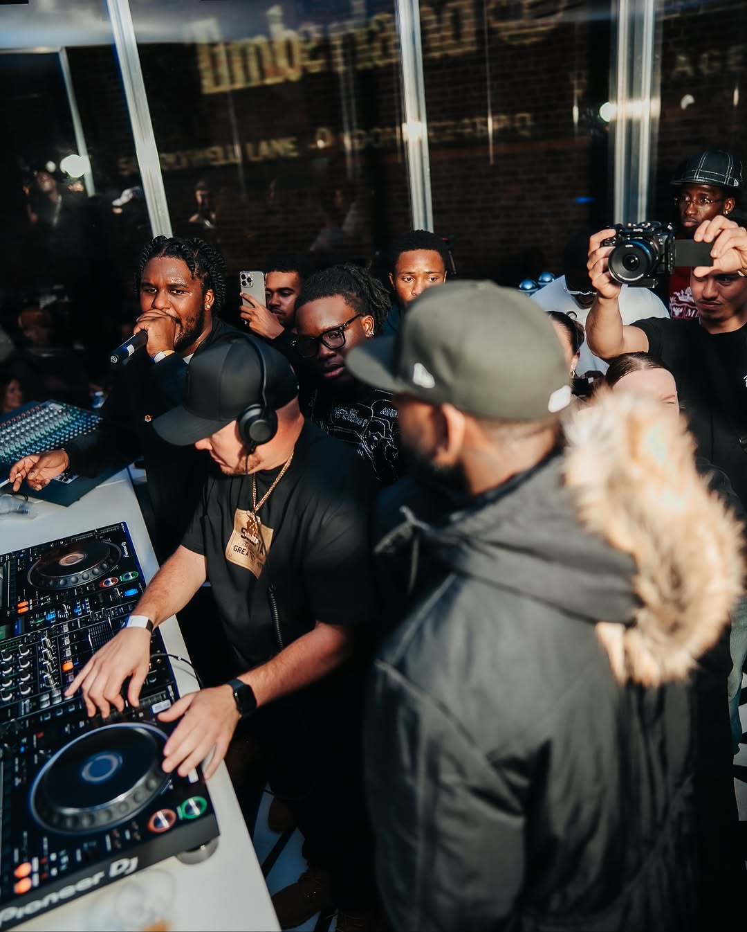 Work by Aba Yaa Ba (AYBN), Director, in Londres