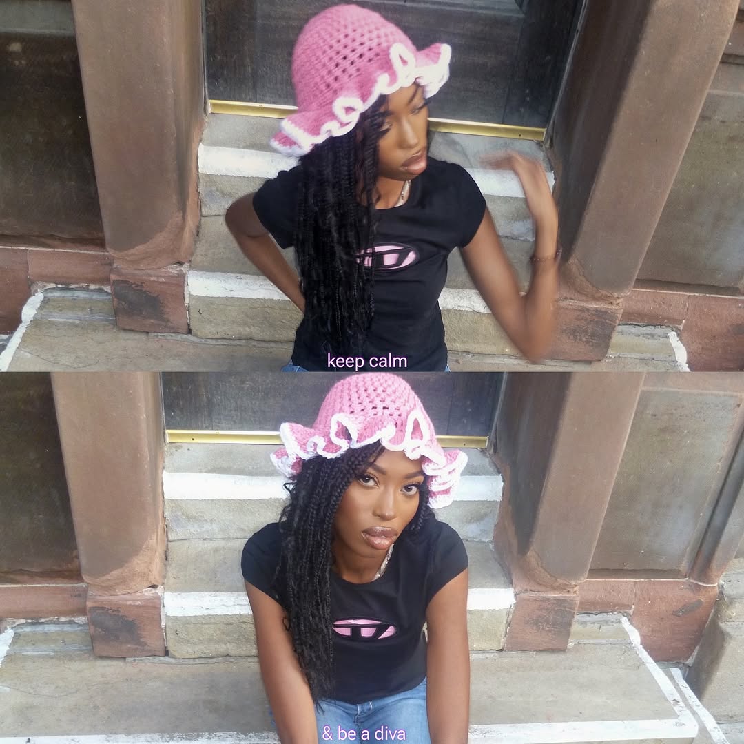 Work by damola, Modelo, in Londres