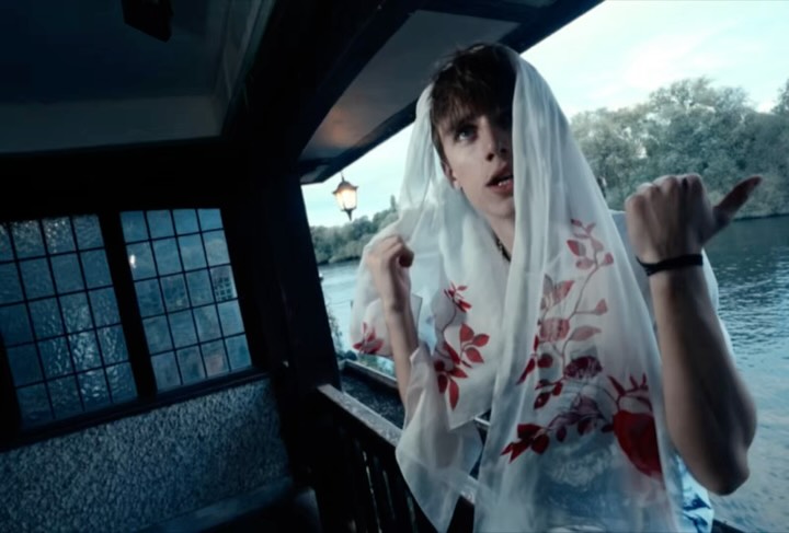 Work by mach, Director, in Londres