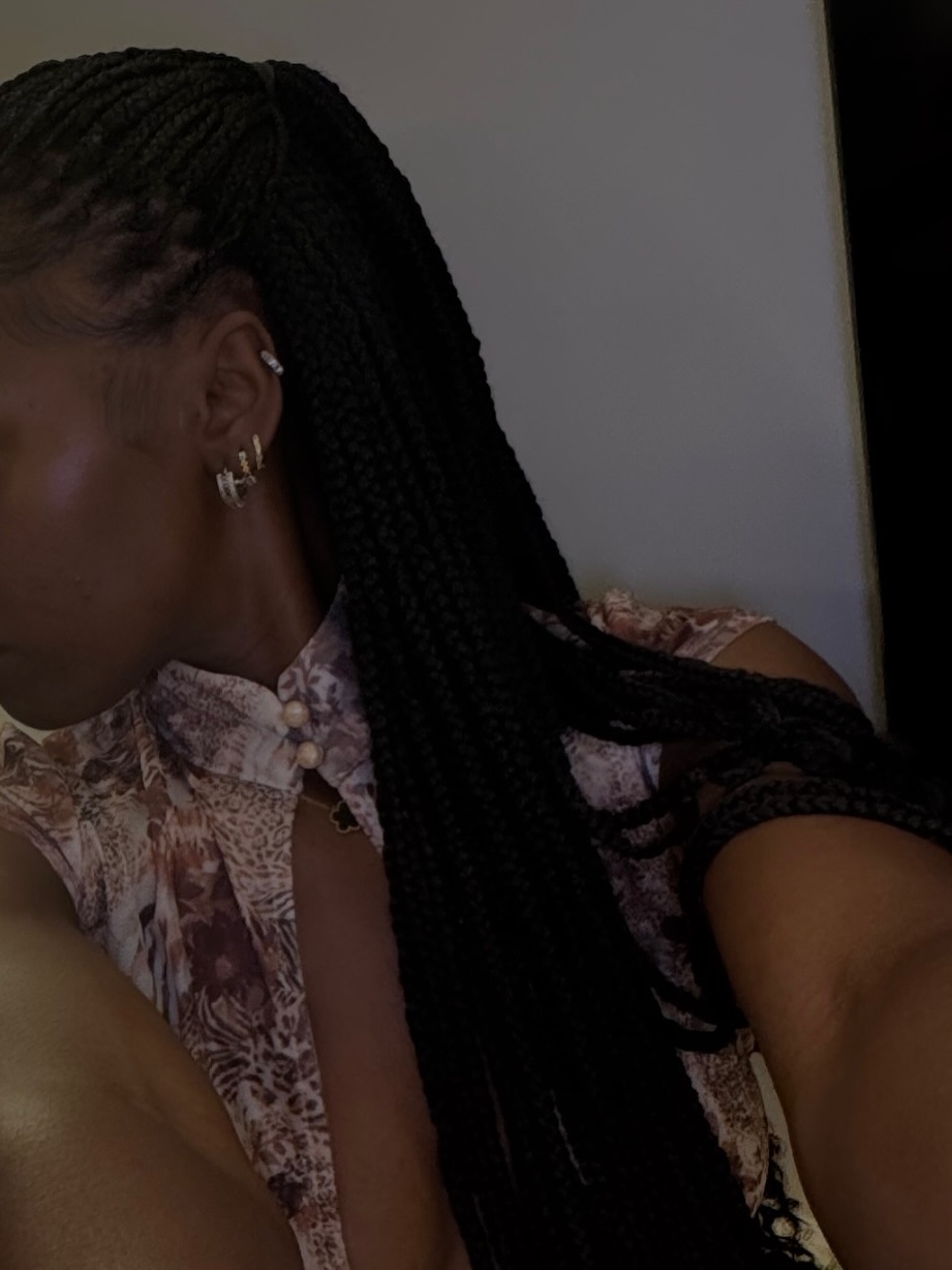 Work by One in a Milli🪐, Directeur, in Londen