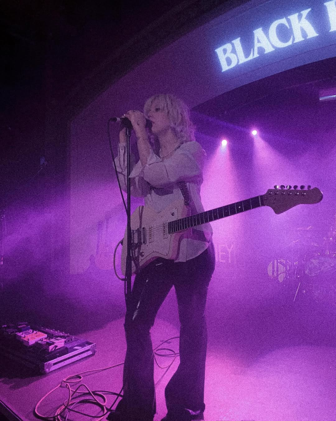 Work by Kimmi, Director, in Londres